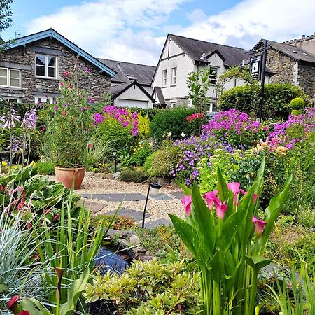 Puddle Duck Lodge - Adults Only Bowness-on-Windermere Exteriör bild