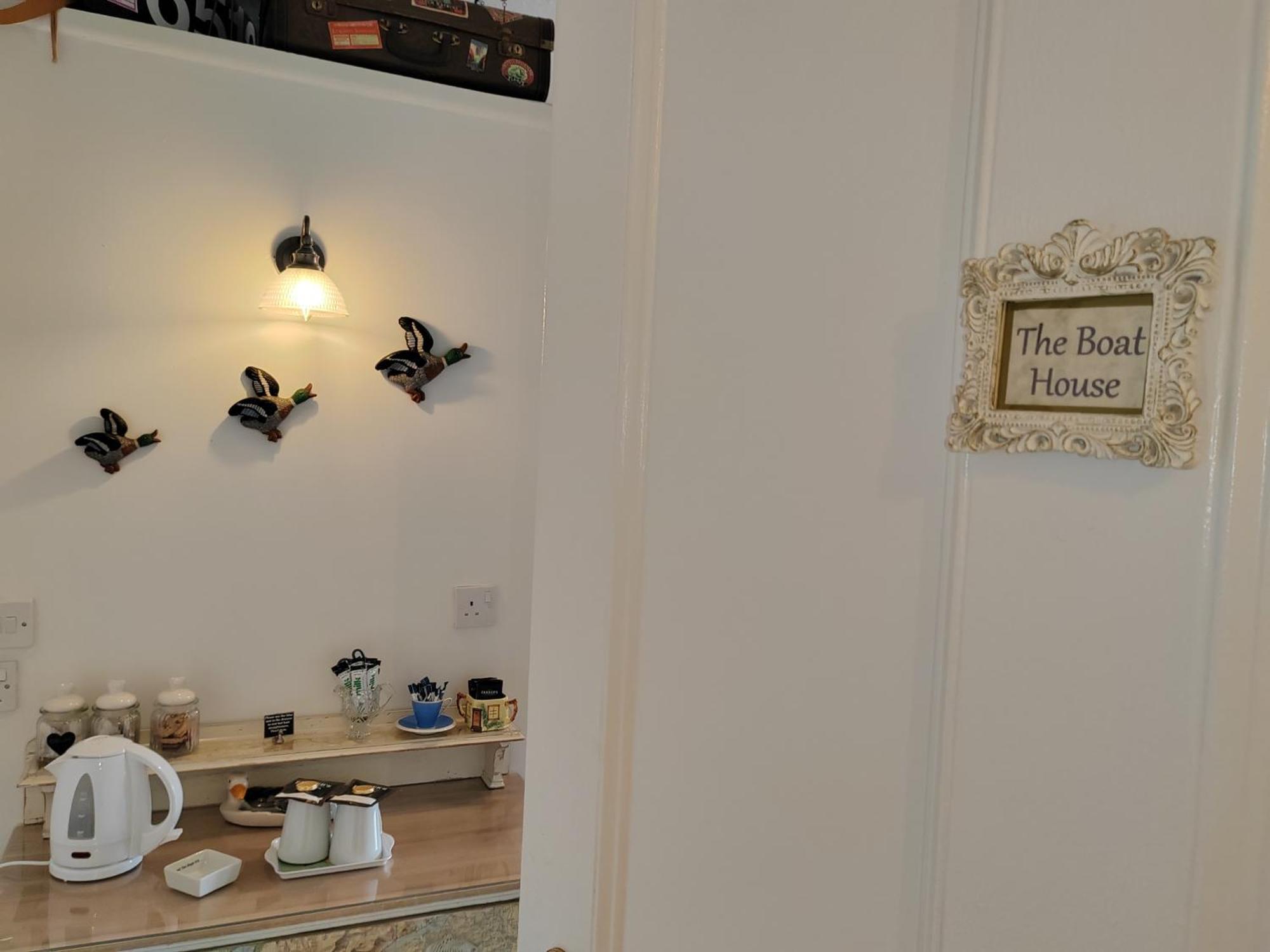 Puddle Duck Lodge - Adults Only Bowness-on-Windermere Rum bild