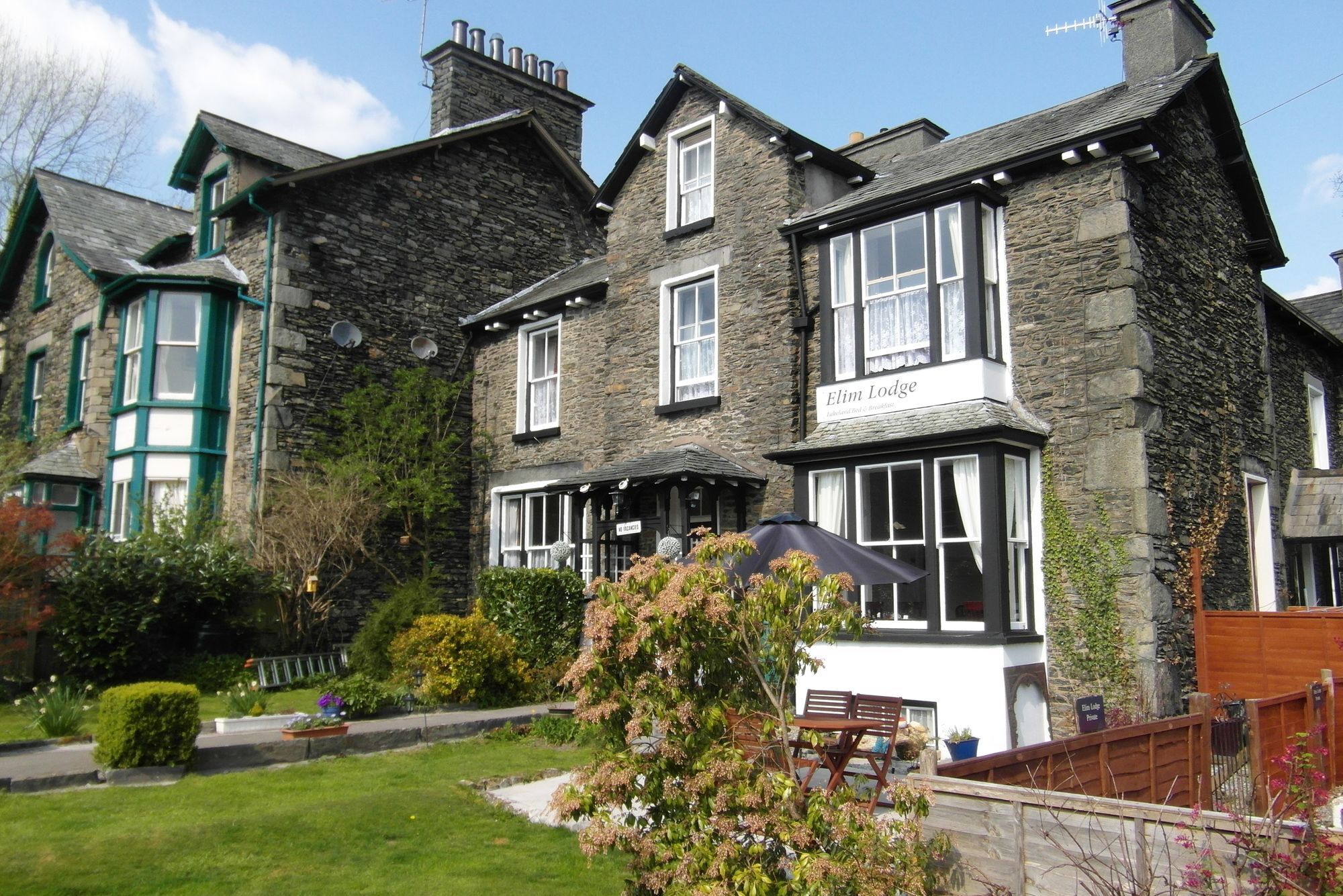 Puddle Duck Lodge - Adults Only Bowness-on-Windermere Exteriör bild